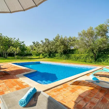 Whome | Exclusive & Private 4-bed Family Holiday * Corotelo