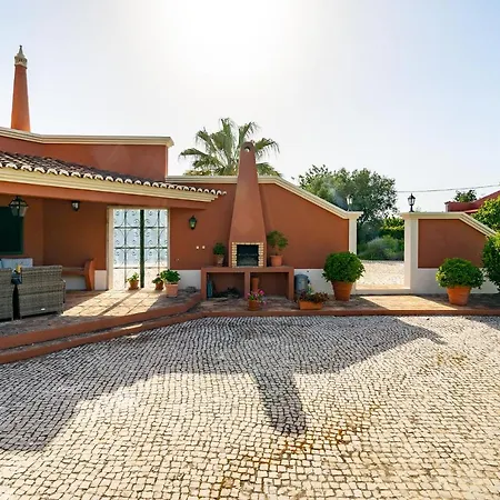 Casa de Férias Whome | Exclusive & Private 4-bed Family Holiday