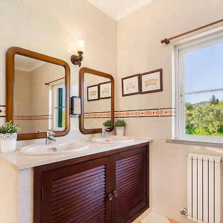 Whome | Exclusive & Private 4-bed Family Holiday Casa de Férias